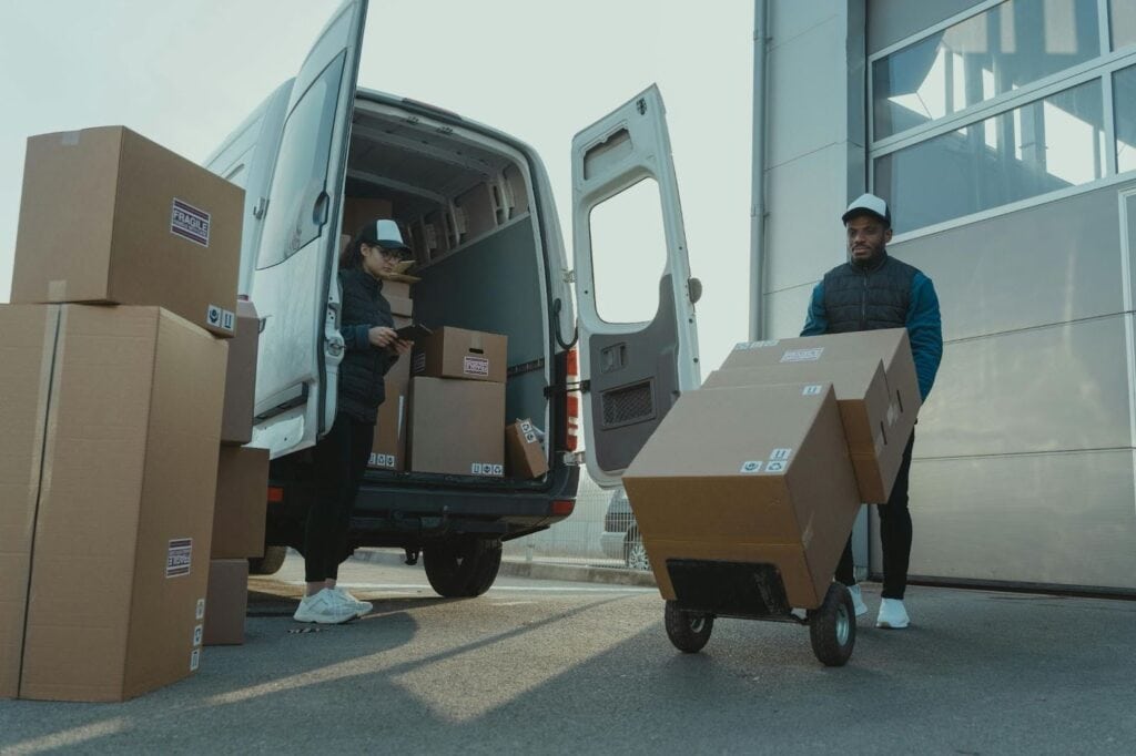 LTL Shipping: What It Is, Key Features, and Advantages LTL Shipping: What It Is, Key Features, and Advantages