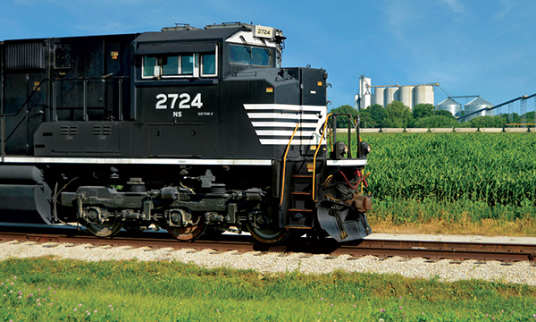 NS Makes Tracks to Atlanta NS Makes Tracks to Atlanta